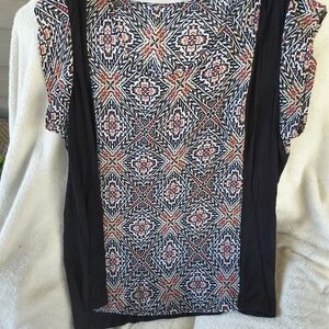 Geometric Patterned Women's Top - Black and Red